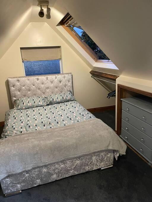 3 Double Bedroomed Flat, Acton. London, Uk Zewnętrze zdjęcie