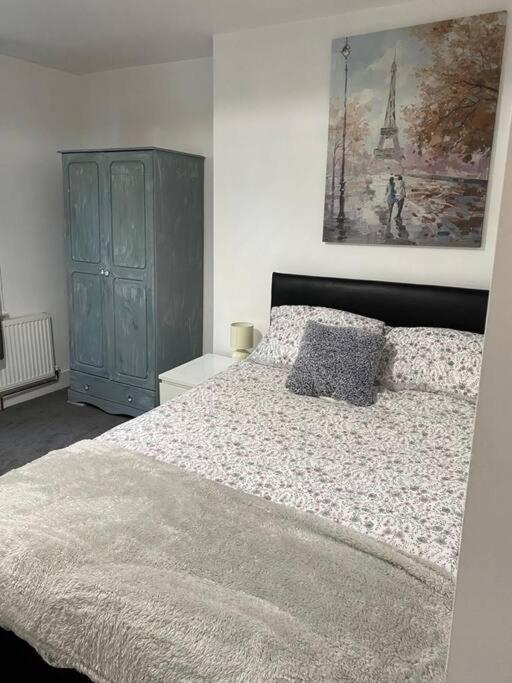 3 Double Bedroomed Flat, Acton. London, Uk Zewnętrze zdjęcie